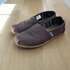 Toms shoes size 6.5